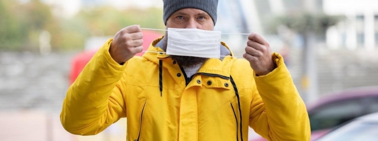 З 21 листопада в Україні почнуть штрафувати за перебування без маски в громадських місцях 